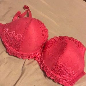 XOXO, Bright pink, 38DD